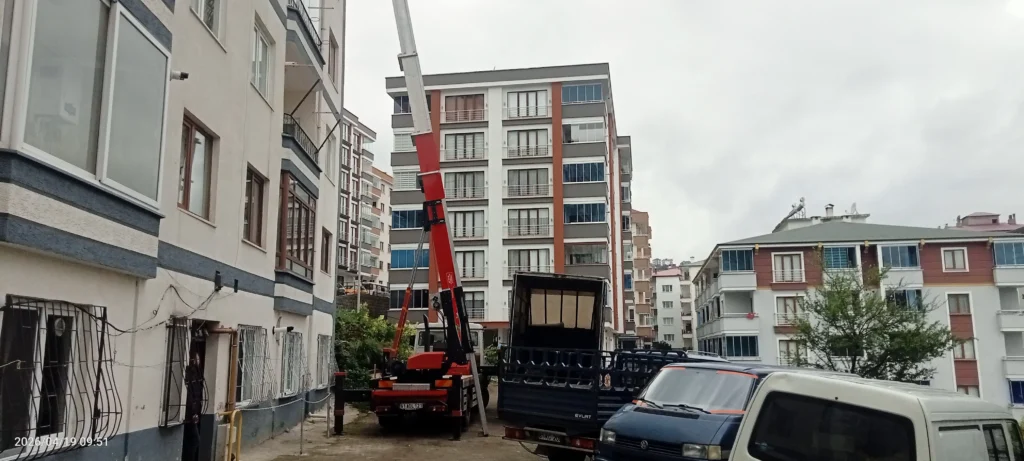Trabzon asansörlü evden eve nakliyat ile hızlı, güvenli ve hasarsız taşıma.